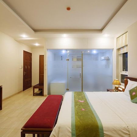 Ngan Ha Hotel Long Bien Ханой Екстериор снимка
