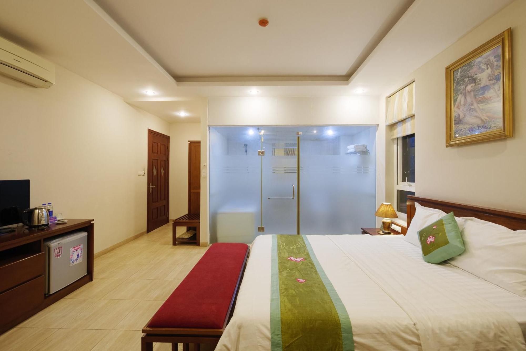 Ngan Ha Hotel Long Bien Ханой Екстериор снимка