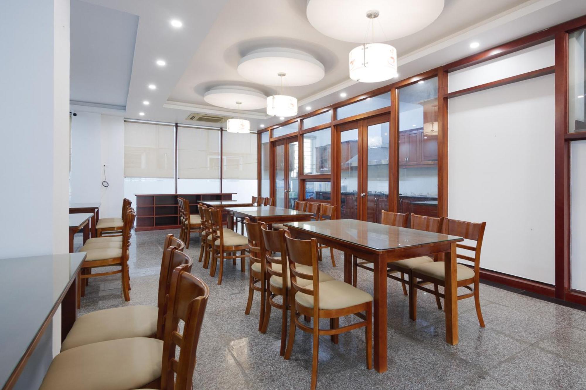 Ngan Ha Hotel Long Bien Ханой Екстериор снимка